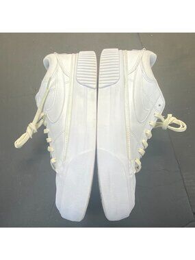 Nike Court Legacy Lift Women’s Platform Sneaker Triple White DM7590-101 Size 8.5